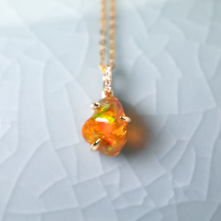 1.84 ct Fire Opal & Diamond Necklace