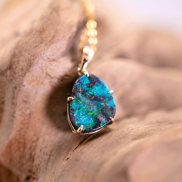 3.07ct Unique Pattern Boulder Opal Necklace