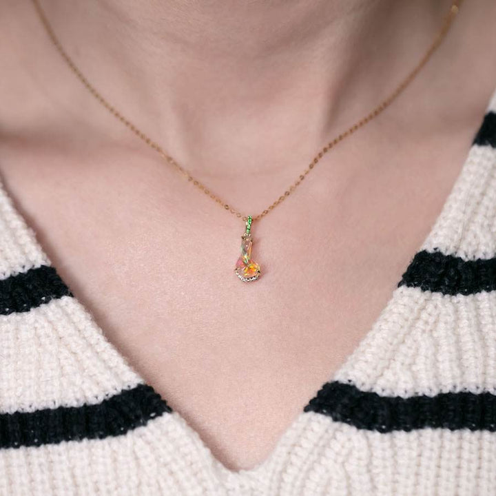 Stunning Necklace with Fire Opal, Diamond