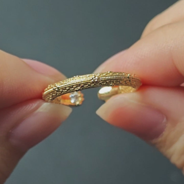 14K Gold Cat Lace Diamond Ring