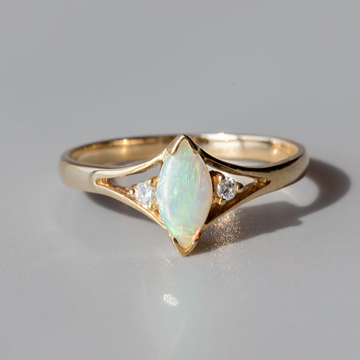  Marquise cut Diamond Ring